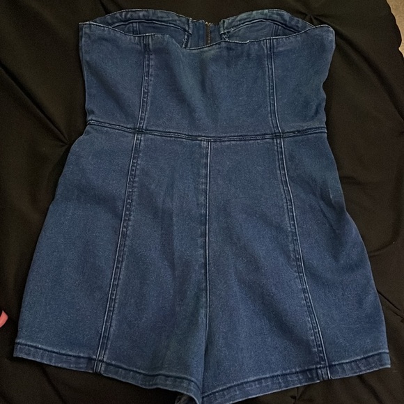 fashion nova | denim romper | size small - Picture 3 of 3